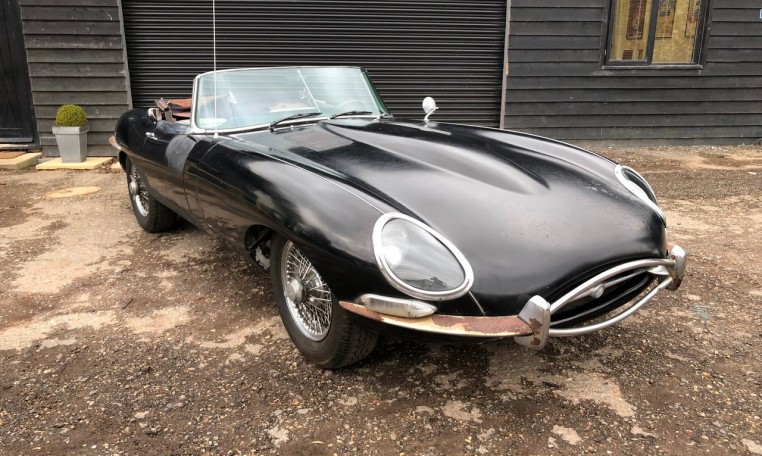 BEST MODEL: MEILLEUR MODÈLE BT9801 JAGUAR E TYPE COUPÉ